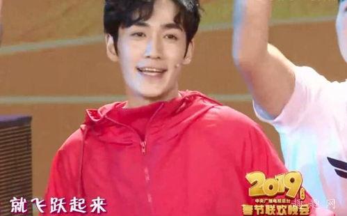 朱一龙跳舞视频,惊艳演绎现代舞风采