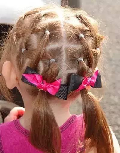 小女孩扎辫子视频教程,小女孩扎辫子教程，打造可爱发型