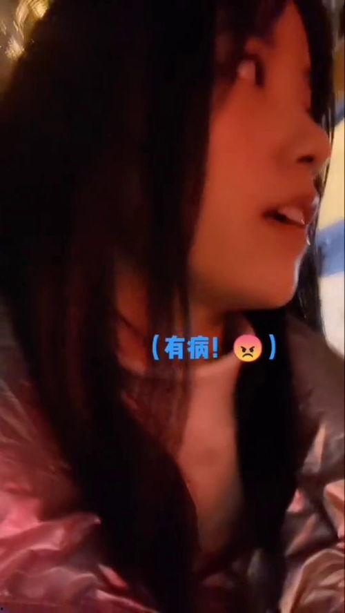 帅哥生病难受视频,镜头下的坚强与温情