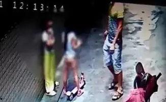 摸小女孩全身视频,揭秘全身摸小女孩视频之谜